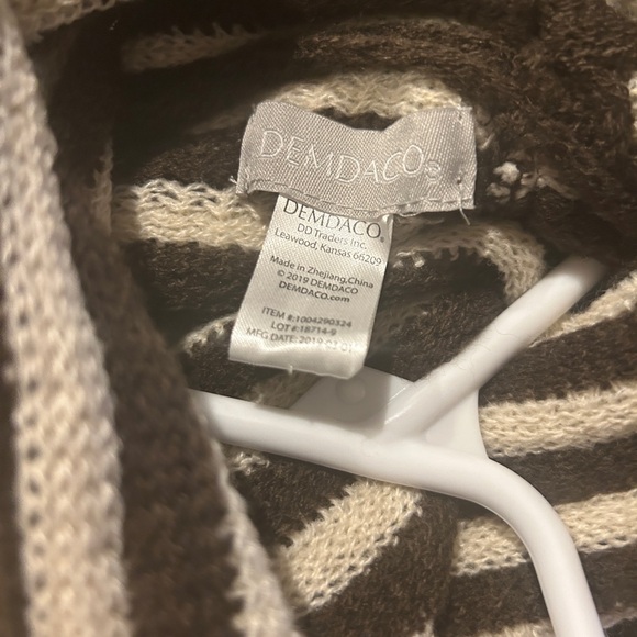 Demdaco Women’s Cowl Neck Poncho Brown Cream - Picture 5 of 8